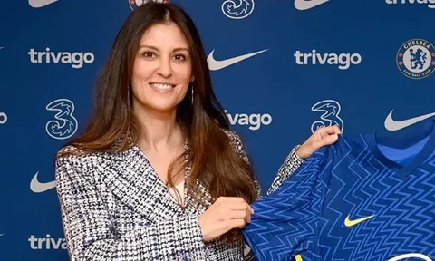 Tái xuất bóng đá, cựu sếp Chelsea đối mặt án phạt từ FA