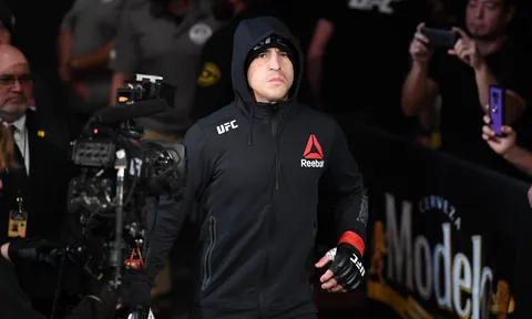 Huyền thoại UFC Diego Sanchez thoát án tù giam sau bê bối nổ súng