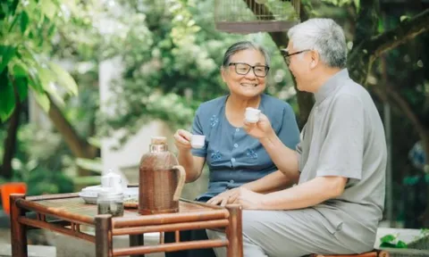 7 sai lầm khi uống trà của người Việt khiến gan, thận 'kêu cứu'