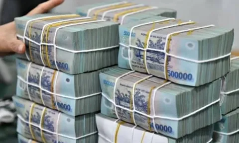 Từ 1/1/2026: Hỗ trợ thêm đến 3.500.000 đồng/người/tháng cho CBCCVC, ai được hưởng lợi?