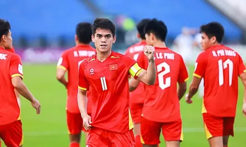 Văn Khang vắng mặt trong buổi tập của đội tuyển Việt Nam