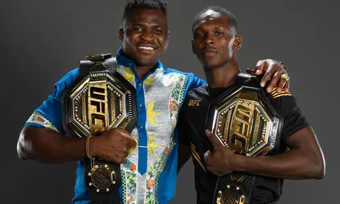 Francis Ngannou xót xa khi Adesanya gục ngã: 'Môn thể thao này thật bạc bẽo'