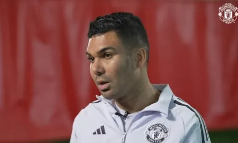 Casemiro tin Mainoo thống trị tuyến giữa 12 năm tới