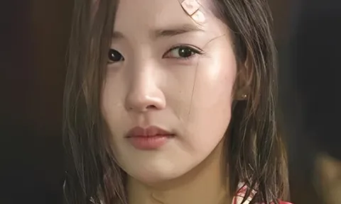 Cấm chồng làm "chuyện ấy" khi mang bầu, nửa đêm tôi điếng người khi nghe âm thanh lạ ngoài phòng khách