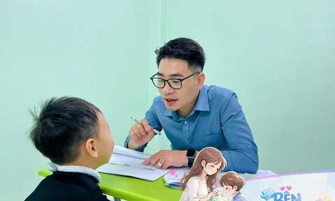 Gia đình không chấp nhận con bị tự kỷ, sự quyết đoán của người mẹ giúp con “biến thành người khác” sau 2 năm