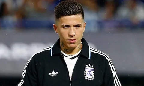 Chelsea tin việc bán Enzo Fernandez không là thảm họa