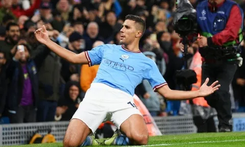 Man City chính thức gửi đề nghị gia hạn cho Rodri