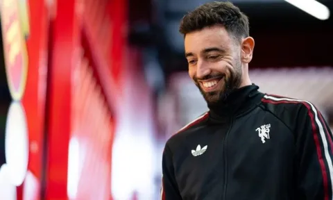 Bruno Fernandes là Cầu thủ hay nhất tháng 3 Ngoại hạng Anh