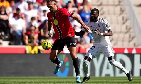 Thua sốc Mallorca, Real Madrid hụt hơi trong cuộc đua vô địch