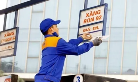 Giá xăng dầu hôm nay (4/4): Giá dầu thế giới tăng sốc, thị trường biến động mạnh