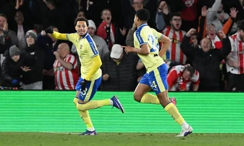 Southampton tạo địa chấn khi quật ngã Arsenal tại FA Cup