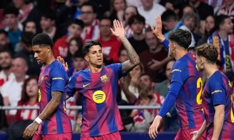 Flick chưa vội bàn tương lai của Lewandowski và Rashford