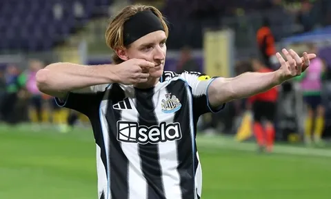 Tin đồn chuyển nhượng sáng 5/4: Arsenal tranh Anthony Gordon; Inter Milan nhắm Guglielmo Vicario