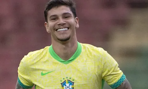 Liverpool và PSG đại chiến vì "thần đồng" 40 triệu euro Erick Bele