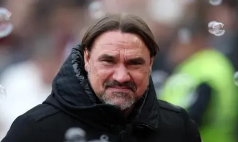 HLV Daniel Farke thừa nhận Leeds là cửa dưới trước Chelsea