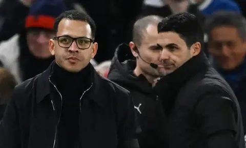Arsenal khó vô địch nếu Chelsea không cản Man City