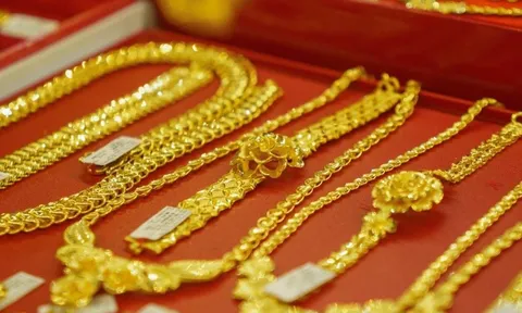 Giá vàng hôm nay 6/4/2026: Lao dốc đầu phiên, vàng SJC và nhẫn trơn đồng loạt giảm mạnh