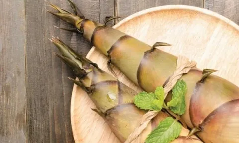 Loại rau rẻ bèo nhưng giàu kali gấp 8 lần táo: Ăn đúng cách giúp hết mệt mỏi, tăng cường sức đề kháng