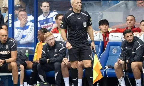 Trọng tài biên trận Chelsea bị cảnh sát đình chỉ vì quấy rối