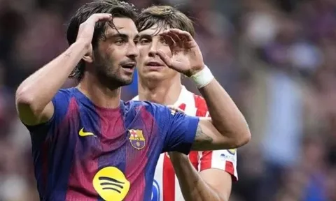 Barca bán bộ đôi Torres, Casado đón Alvarez