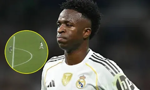 Đá tệ trước Bayern, Vinicius bị CĐV Real la ó