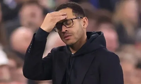 Gallas tuyên bố Chelsea không thể kiên nhẫn với dàn sao trẻ