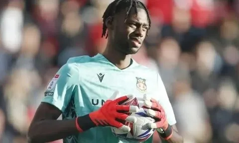 FIFA cấp phép cho cựu thủ môn Arsenal khoác áo Nigeria