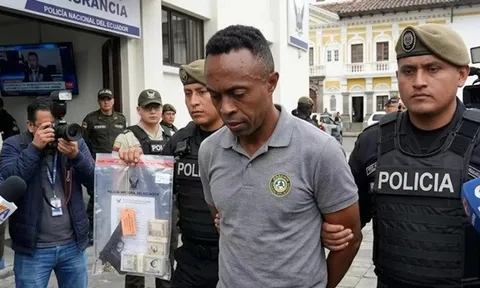 Cựu sao Ecuador bị đánh hội đồng vì tham gia cướp có vũ trang