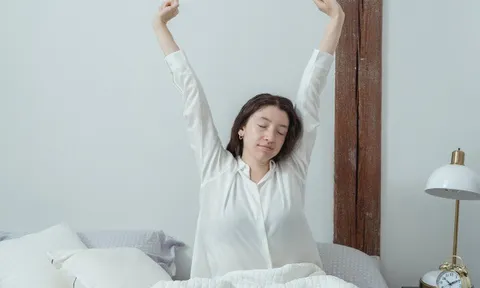 Thói quen nào khi thức dậy vào buổi sáng dễ “đoản mệnh”, có những điều rất nhiều người đang mắc?