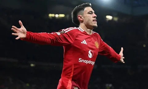 Tottenham nhắm Manuel Ugarte để thay thế Yves Bissouma