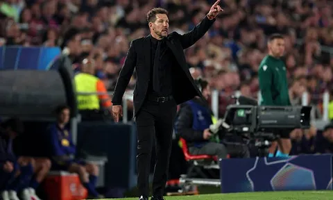 Sự tàn nhẫn giúp Simeone giải "cơn hạn thập kỷ" tại Camp Nou