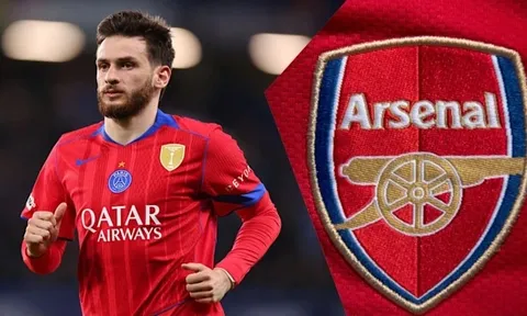 Đổi Martinelli lấy Kvaratskhelia, Arsenal vẹn đôi đường