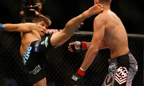 Josh Thomson đáp trả Nate Diaz: 'Tôi đã sút bay đầu cậu rồi, đừng giả vờ nữa'