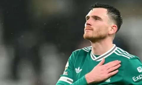 Arne Slot tiết lộ lý do Andrew Robertson chia tay Liverpool