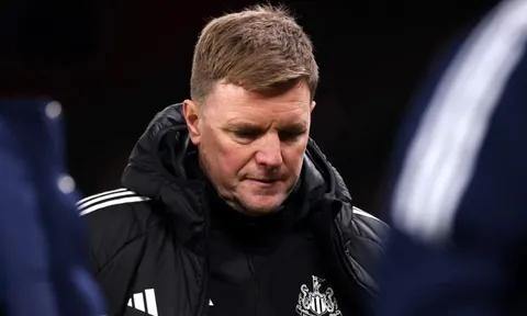 Eddie Howe là nạn nhân của sự kỳ vọng quá mức tại Newcastle