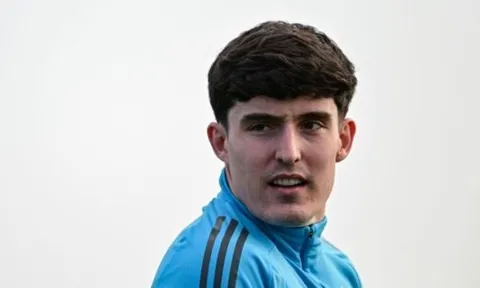 Ben White nguy cơ rời đi, Arsenal chốt mục tiêu mới