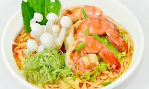 Ăn mì tôm mấy chục năm giờ mới vỡ lẽ, có loạt bí mật ai cũng từng bỏ qua