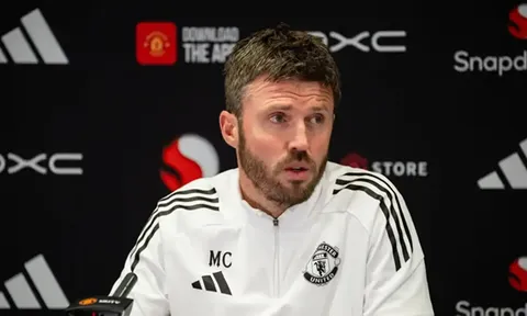 Carrick mượn lửa derby hoa hồng để đánh thức Quỷ đỏ