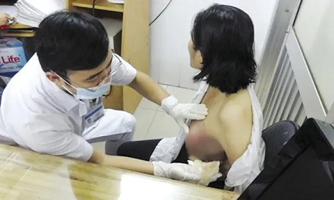 5 dấu hiệu nhận biết ung thư vú từ sớm, số 1 biết sớm chữa được ngay