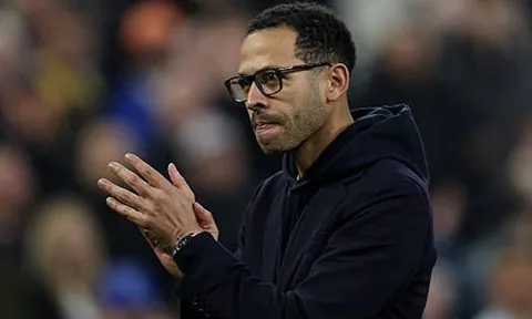 Romano xác nhận Chelsea vẫn tuyệt đối ủng hộ Liam Rosenior