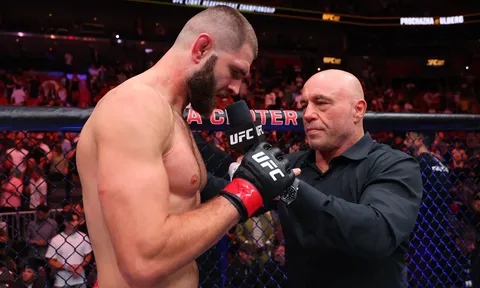 Sự nhân nhượng chết người của Jiri Prochazka trước Carlos Ulberg tại UFC 327: Bài học đắt giá về sự tàn khốc của võ thuật