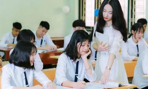 10 ngành học HOT có điểm chuẩn cao nhất năm 2025: Nhiều ngành phá vỡ kỷ lục, 4 cái tên cán mốc tuyệt đối 30/30