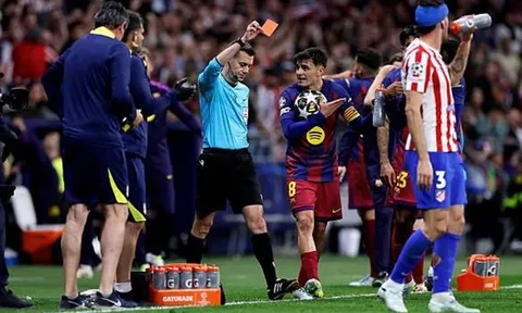 Eric Garcia nhận thẻ đỏ tai hại, Barca bị Atletico loại khỏi C1