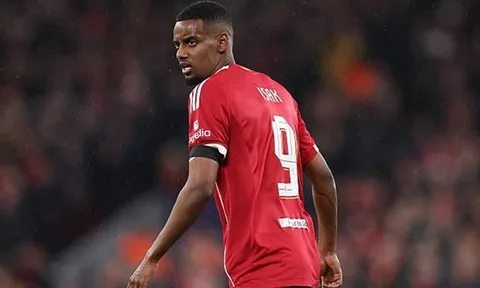Canh bạc Alexander Isak kéo sập hy vọng của Liverpool