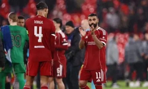 Arne Slot thừa nhận Liverpool phải bán để mua