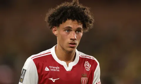 Man Utd nhận báo giá Maghnes Akliouche