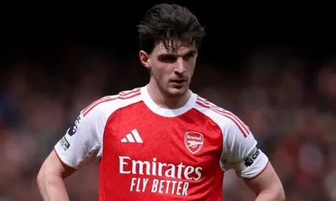 Roy Keane cho rằng Declan Rice chưa xứng tầm thủ lĩnh