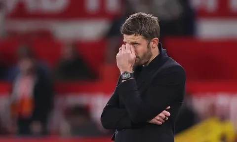 Khủng hoảng nhân sự, MU dùng hàng thủ nào đấu Chelsea?
