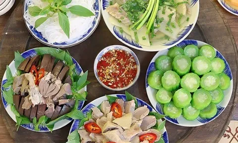 Tổng hợp 14 mâm cơm dễ nấu, dễ ăn cho ngày hè