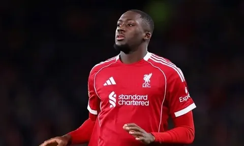 Bị PSG loại, Konate cay đắng thừa nhận Liverpool sa sút
